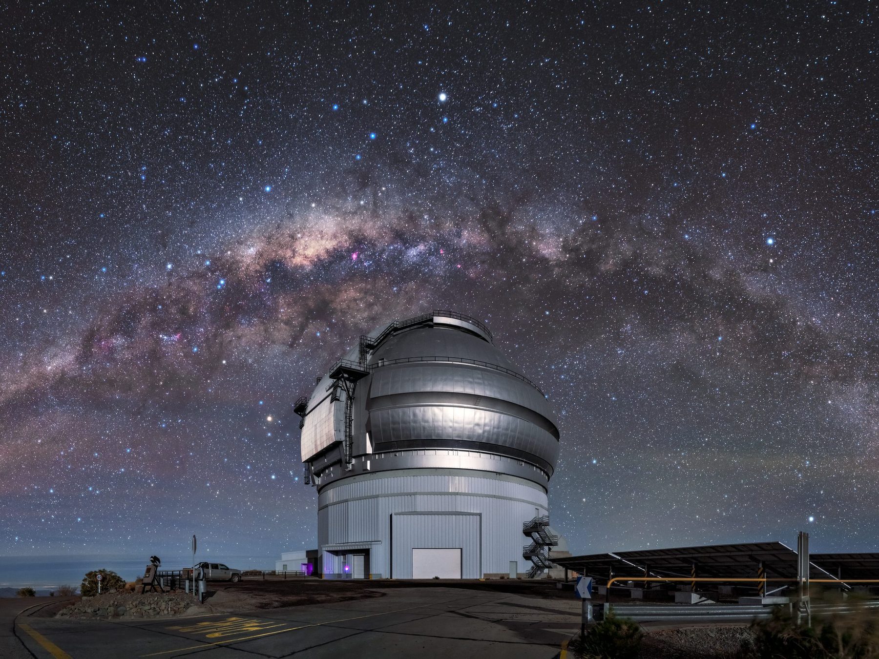 Gemini Observatory under the night sky